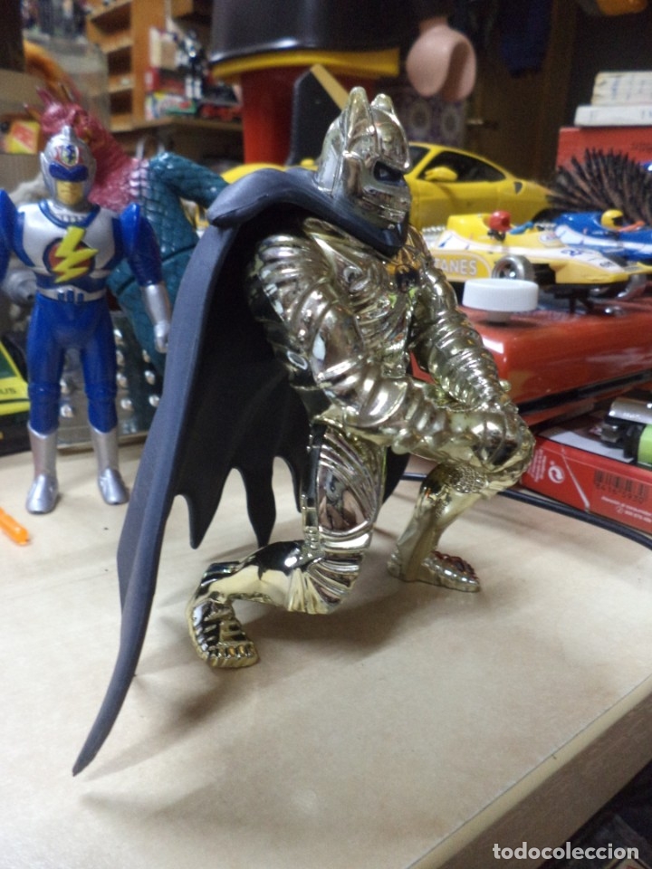 Figuras y mu&ntilde;ecos DC: Batman bala de plata.Figura articulada. - Foto 2