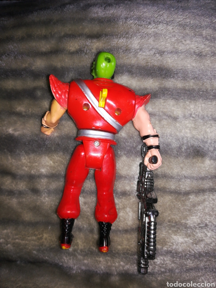 Figuras y mu&ntilde;ecos DC: Figura articulada jocker con arma la mascara - Foto 3