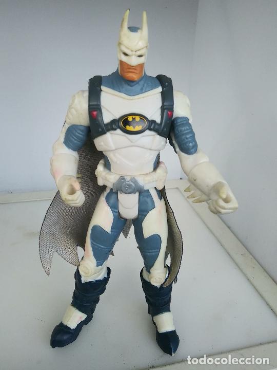 Figuras y mu&ntilde;ecos DC: Figura Batman escudo del &Aacute;rtico - Foto 1
