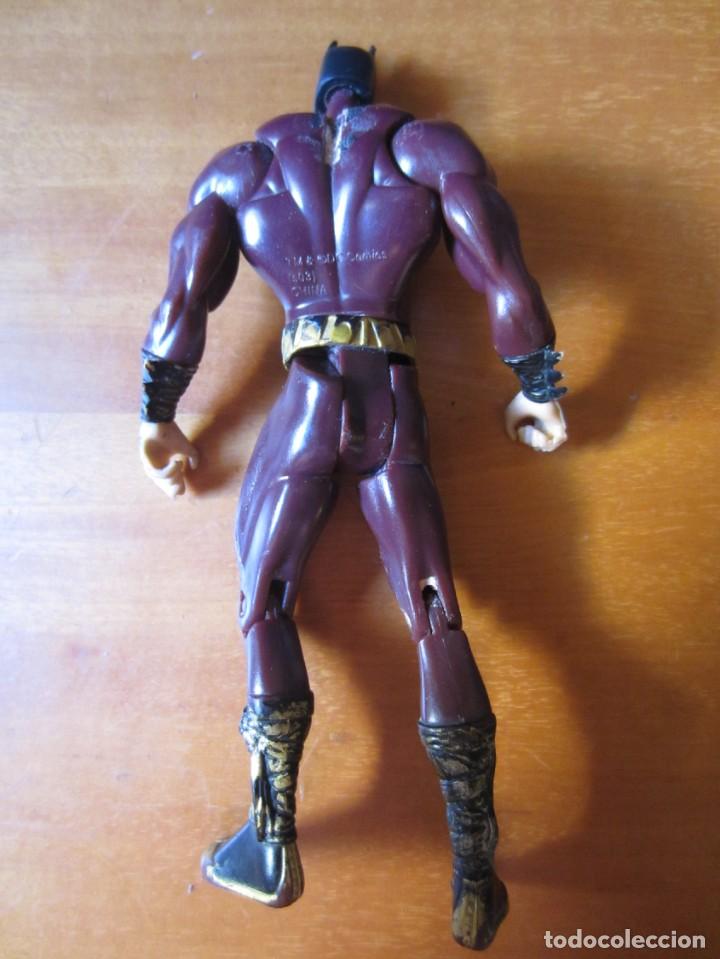 Figuras y mu&ntilde;ecos DC: Batman Martial Arts (DC Super Heroes 2004) (Mattel Ref. B4978) - Foto 2