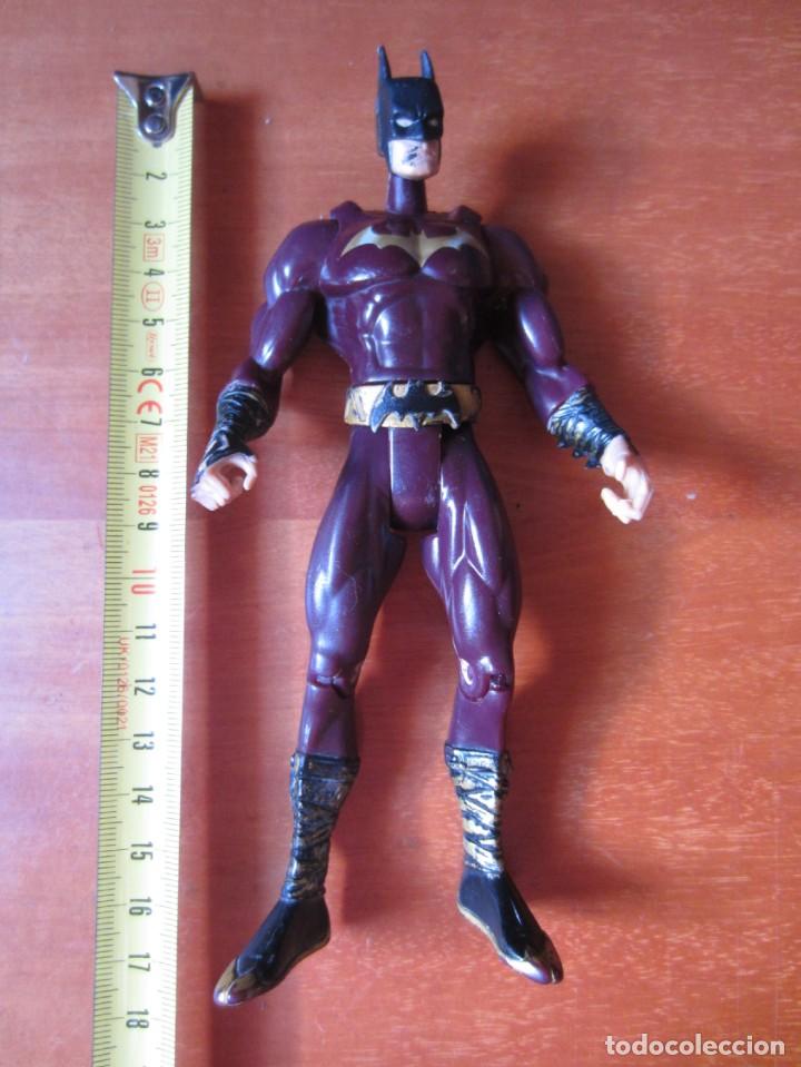 Figuras y mu&ntilde;ecos DC: Batman Martial Arts (DC Super Heroes 2004) (Mattel Ref. B4978) - Foto 3