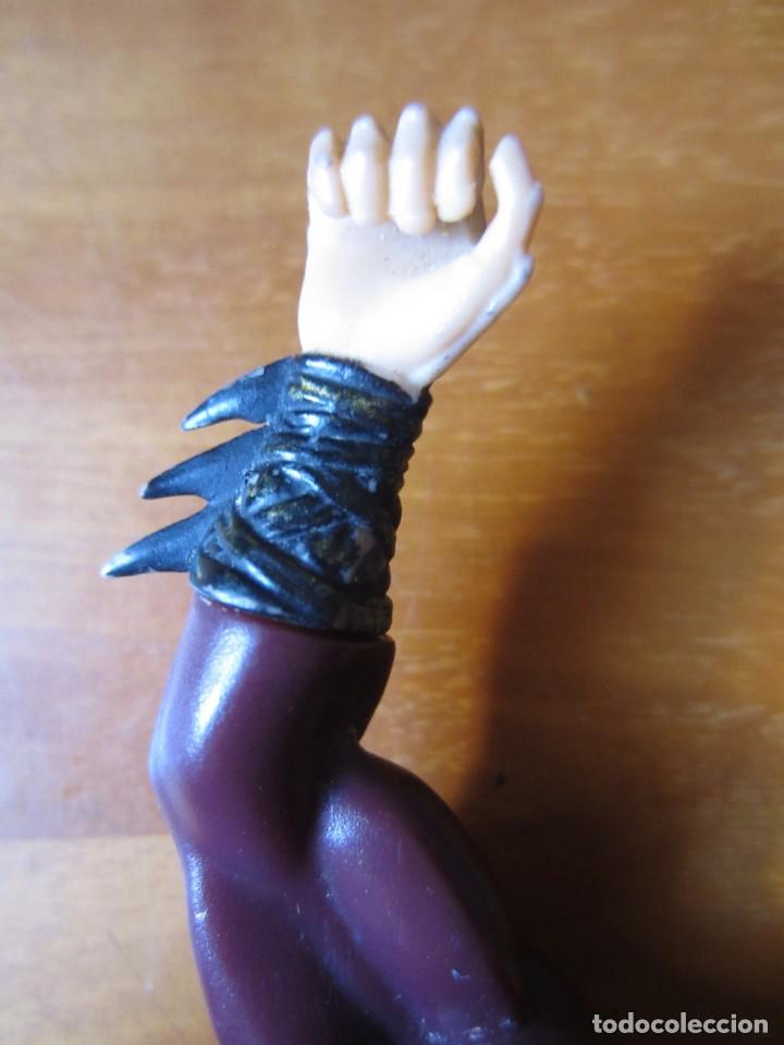 Figuras y mu&ntilde;ecos DC: Batman Martial Arts (DC Super Heroes 2004) (Mattel Ref. B4978) - Foto 15