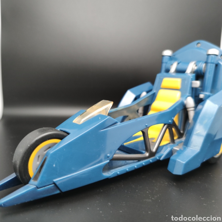 Figuras y mu&ntilde;ecos DC: Batman veh&iacute;culo con alas desplegables - Dc Comics - Batman - Foto 1