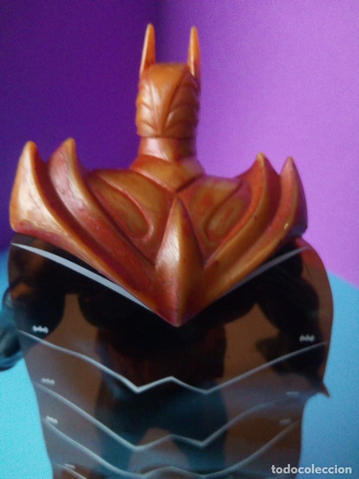 Figuras y mu&ntilde;ecos DC: Figura Batman Dorado DC Comics - Foto 5