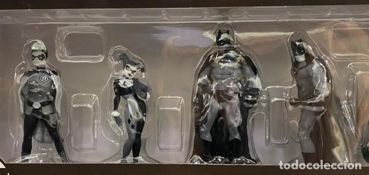 Figuras y mu&ntilde;ecos DC: BATMAN BLACK AND WHITE MINI-FIGURE 7-PACK - SERIES 2 - Foto 3