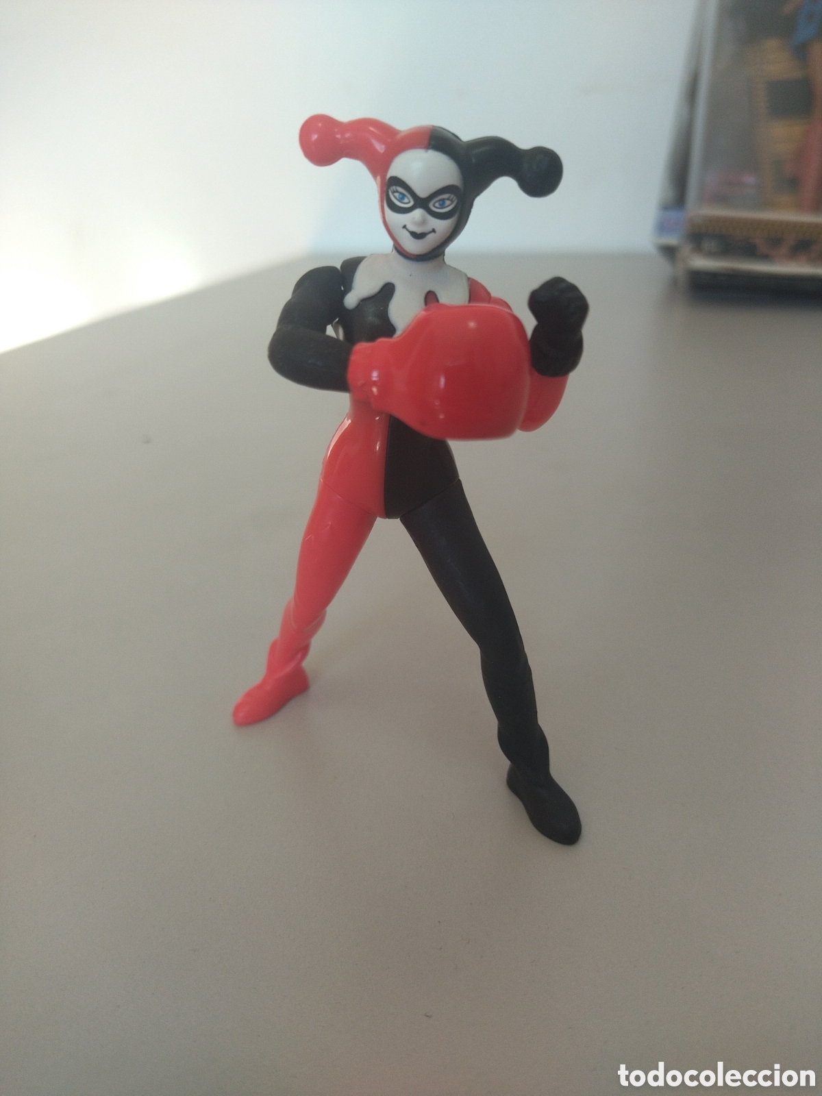 Figuras y mu&ntilde;ecos DC: Figura DC c&oacute;mic Harley Queen PVC promocional - Foto 1