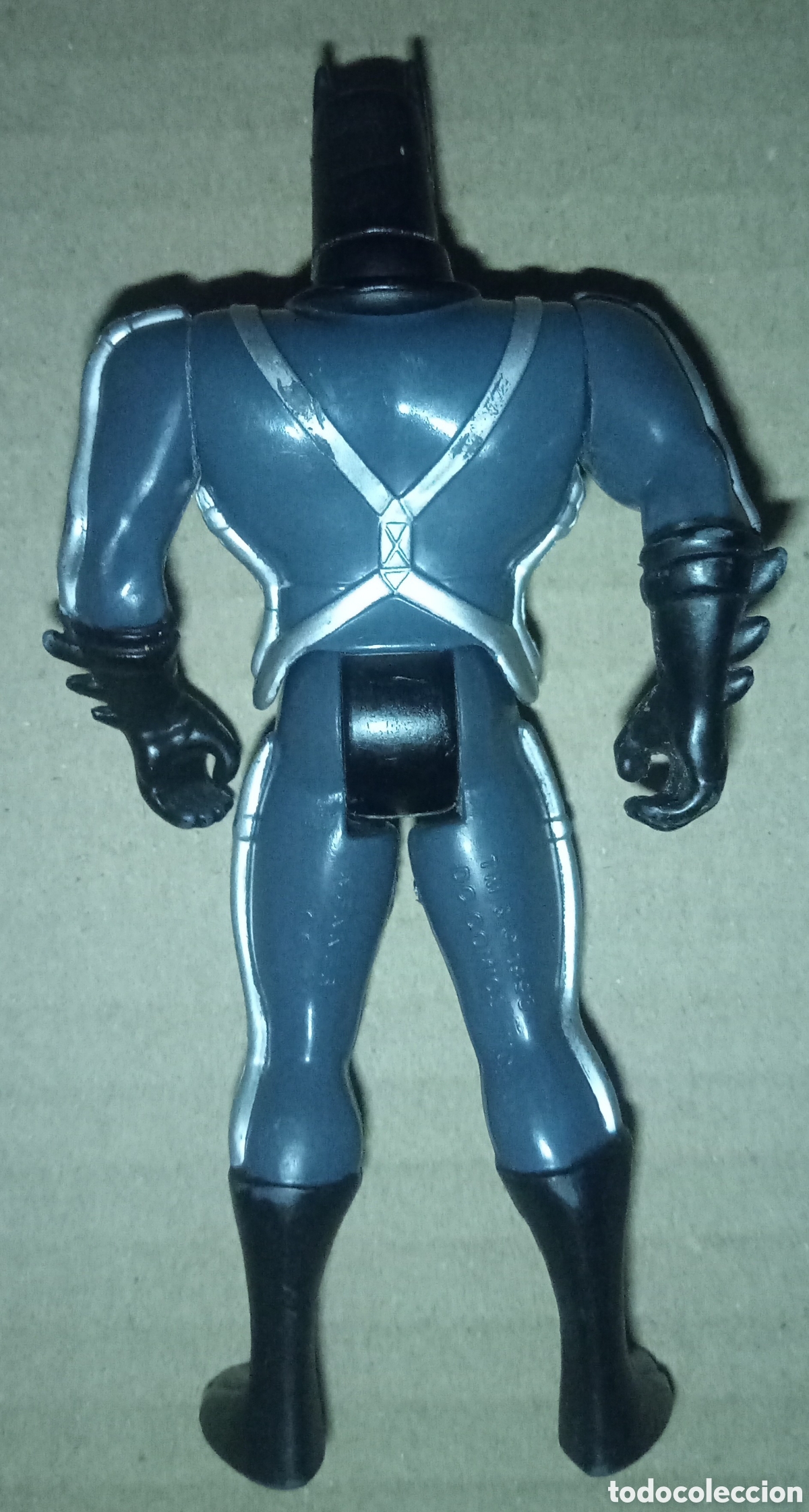 Figuras y mu&ntilde;ecos DC: Figura de acci&oacute;n articulada Batman y complementos - Foto 3