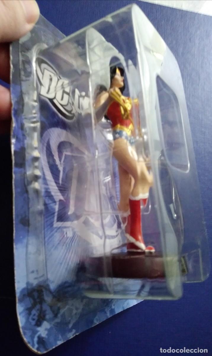 Figuras y mu&ntilde;ecos DC: Figura de WONDER WOMAN - DC COMICS - Foto 4