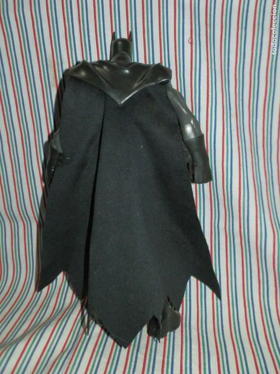 Figuras y mu&ntilde;ecos DC: MU&Ntilde;ECO BATMAN TM DC COMICS, 35 CM - Foto 3