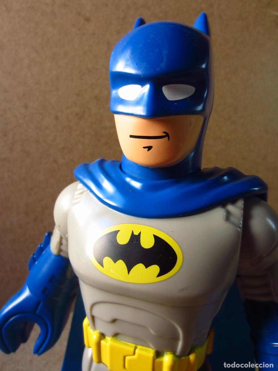 Figuras y mu&ntilde;ecos DC: Batman Clasico 24 CM (DC Mattel 2019) - Foto 6