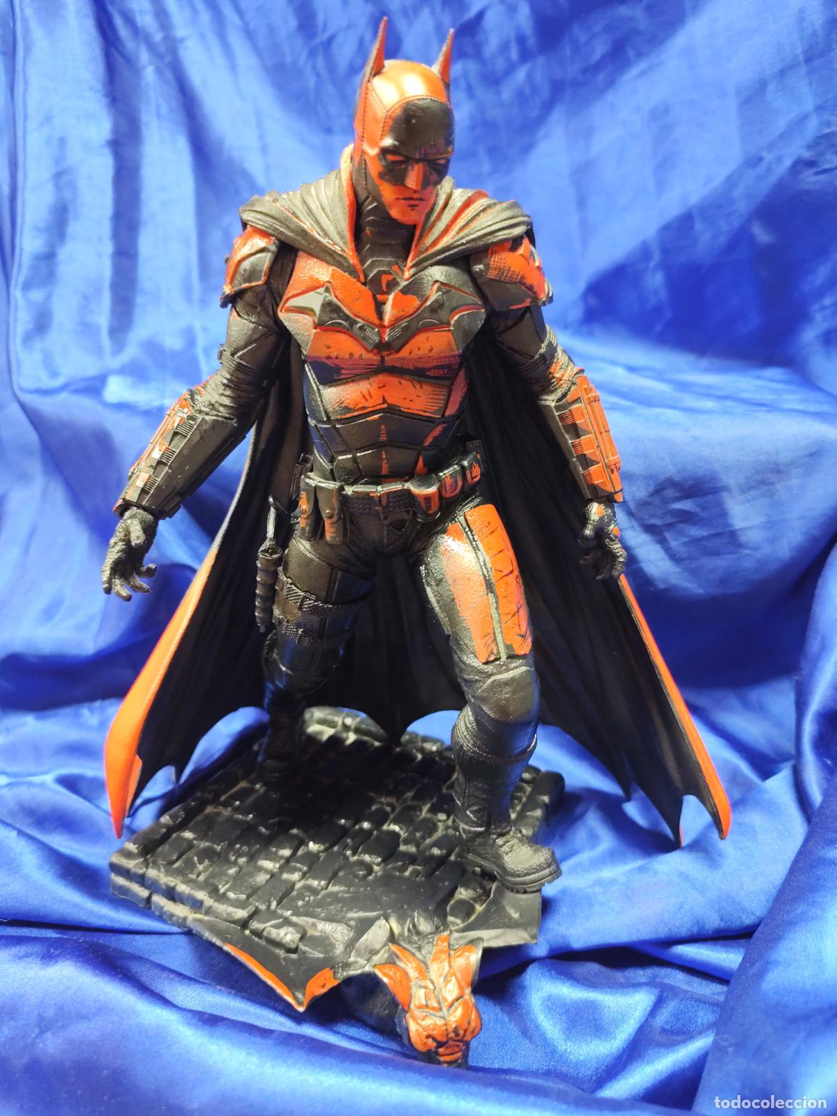 Figuras y mu&ntilde;ecos DC: Batman 30 cm (Rojo) - The Batman - McFarlane - Foto 1