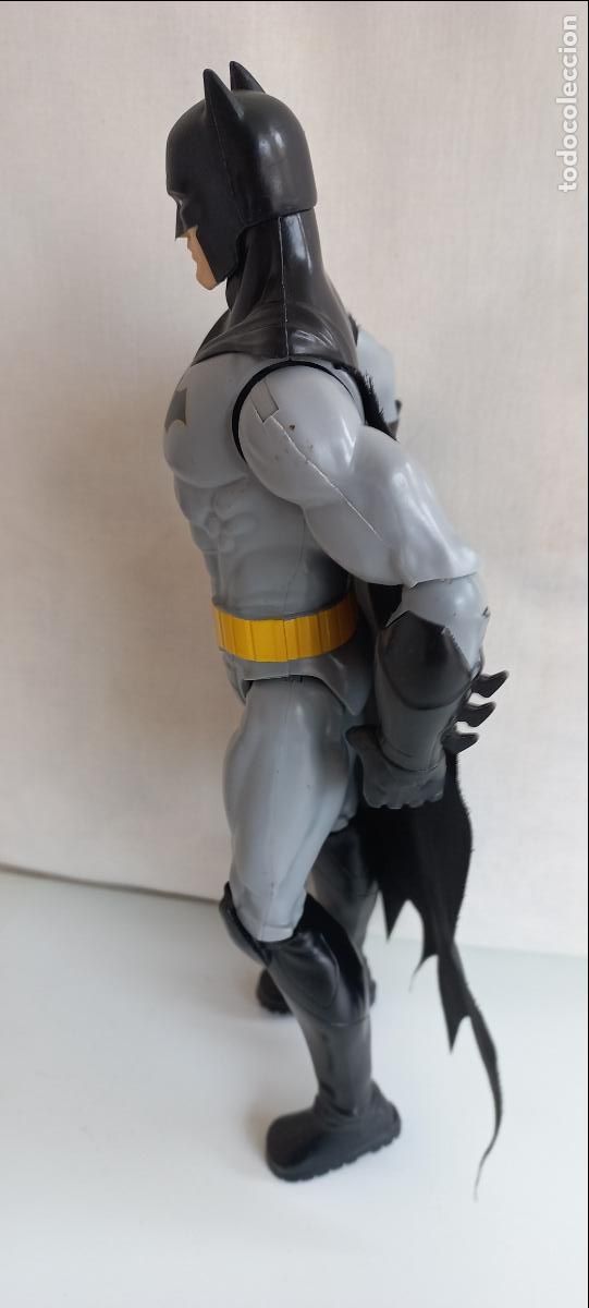 Figuras y mu&ntilde;ecos DC: FIGURA ARTICULADA 30CM BATMAN. 67800. DC comics - Foto 3