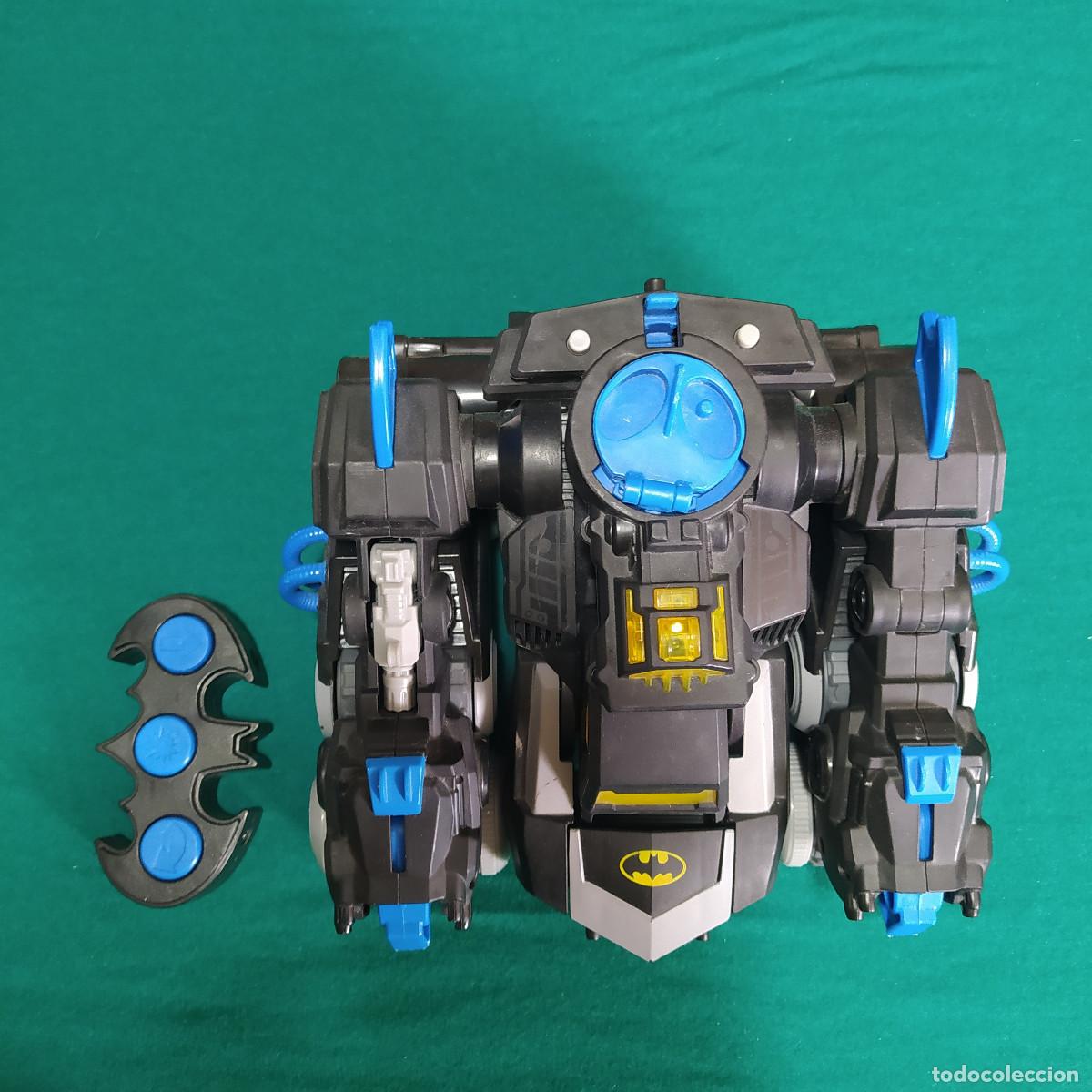 Figuras y mu&ntilde;ecos DC: Imaginext DC Super Friends Remote Control Transforming Batbot - Foto 1