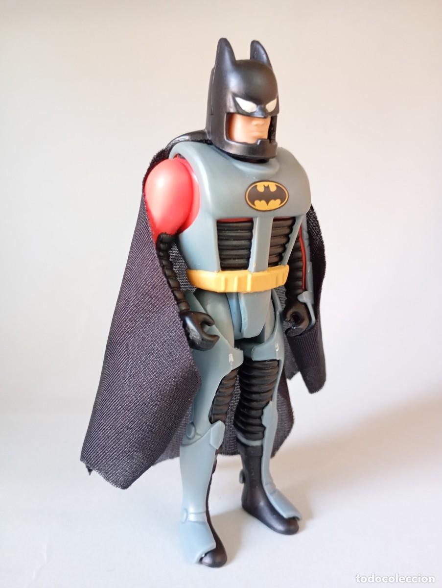 Figuras y mu&ntilde;ecos DC: BATMAN ANIMATED BRUCE WAYNE ARMOR BATMAN KENNER 1993 - Foto 4
