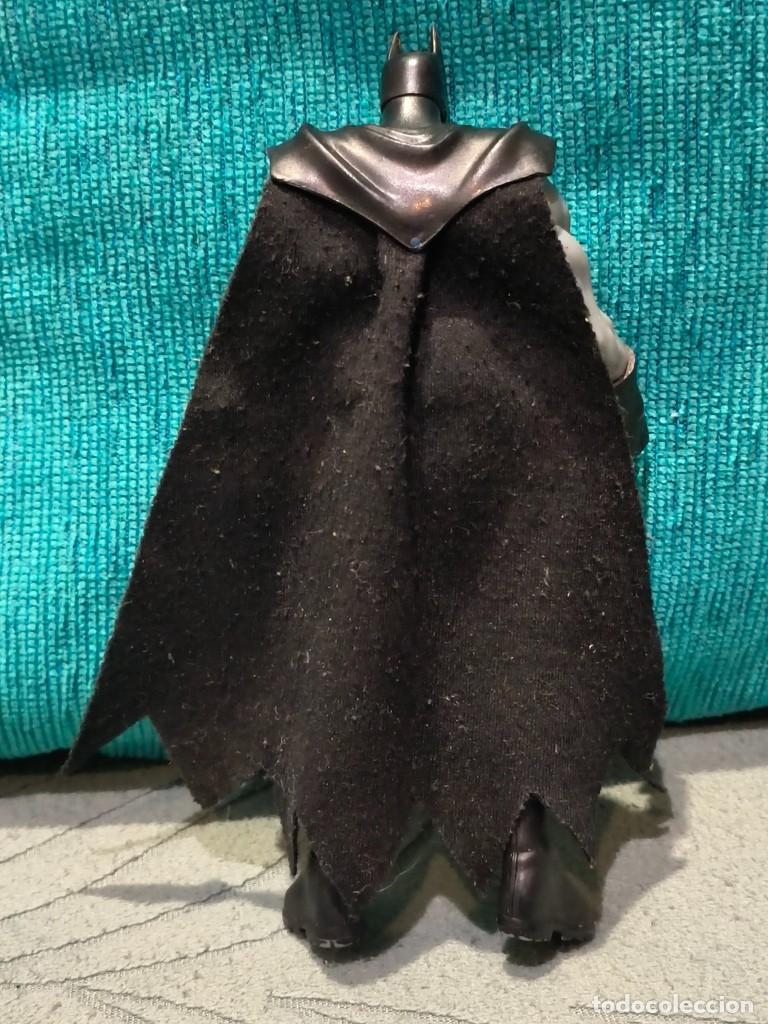 Figuras y mu&ntilde;ecos DC: FIGURA ARTICULADA BATMAN DC COMICS CAPA TELA 16,5CM - Foto 2