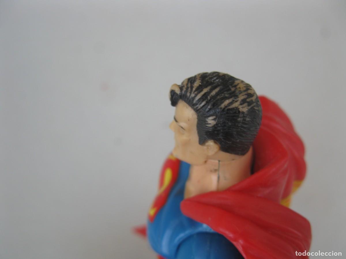 Figuras y mu&ntilde;ecos DC: SUPERMAN - FIGURA ARTICULADA DE PVC. - Foto 3