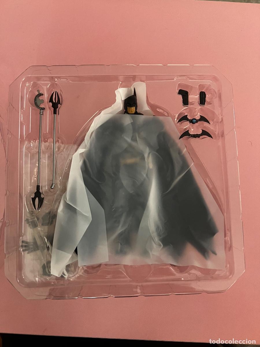 Figuras y mu&ntilde;ecos DC: Batman Arkham Knight Revoltech Yamaguchi - Foto 4