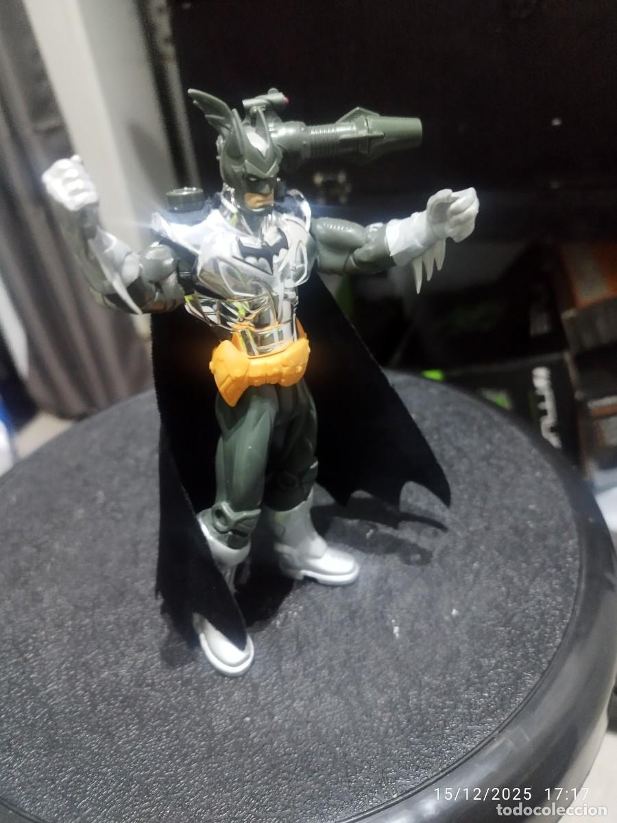 Figuras y mu&ntilde;ecos DC: Figura Batman con ca&ntilde;&oacute;n 15cm - Foto 4