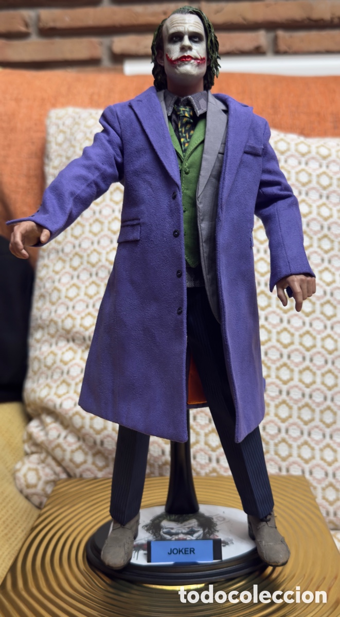 Figuras y mu&ntilde;ecos DC: Figura Custom del Joker: Heath Ledger 1/6 - Foto 1