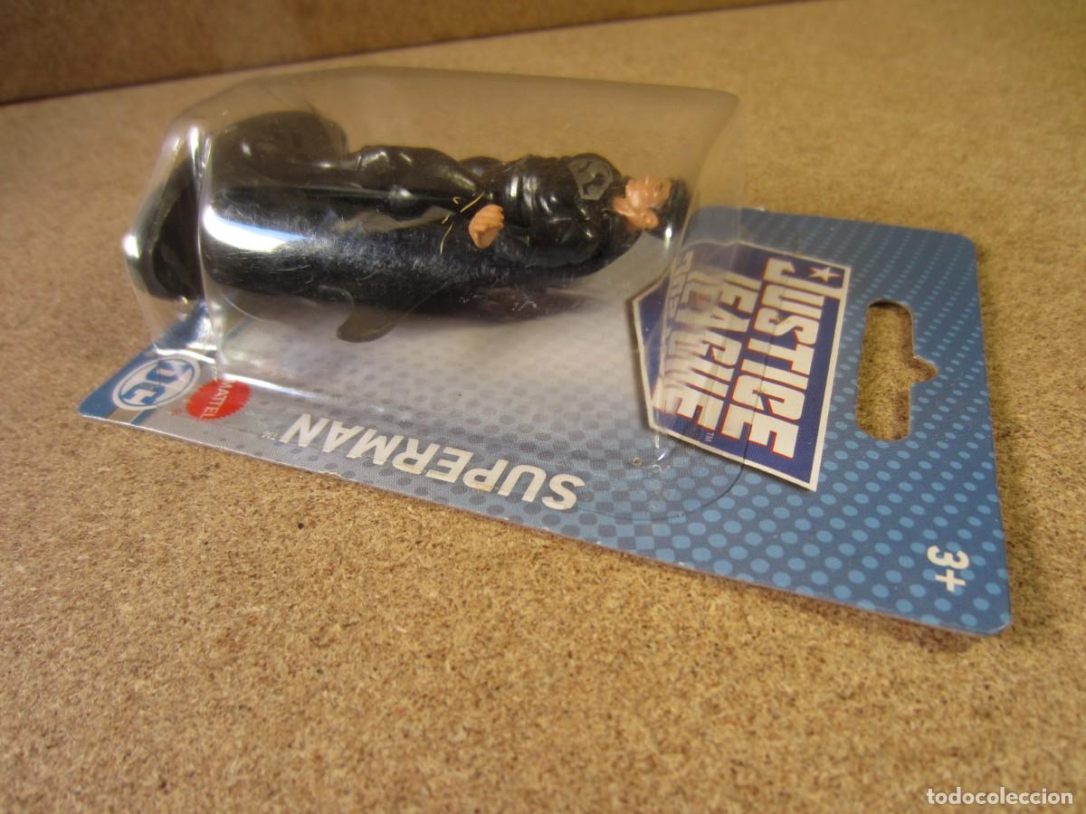 Figuras y mu&ntilde;ecos DC: Superman (Black) DC Justice League Micro Collection (Mattel Ref. GRG15) - Foto 6