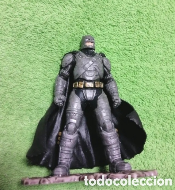 Figuras y mu&ntilde;ecos DC: Figura Batman del 2015 - Foto 2