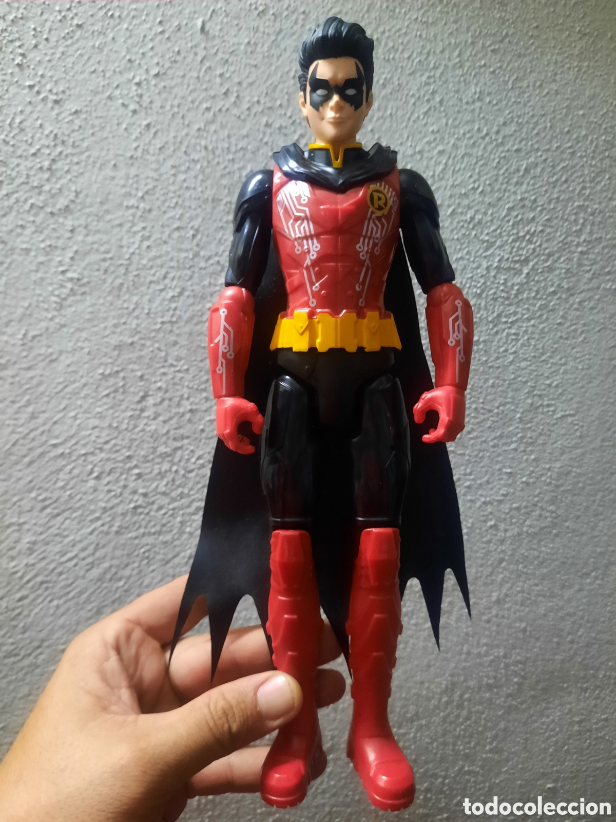 Figuras y mu&ntilde;ecos DC: Mu&ntilde;eco Articulado DC C&oacute;mics Robin 30cm