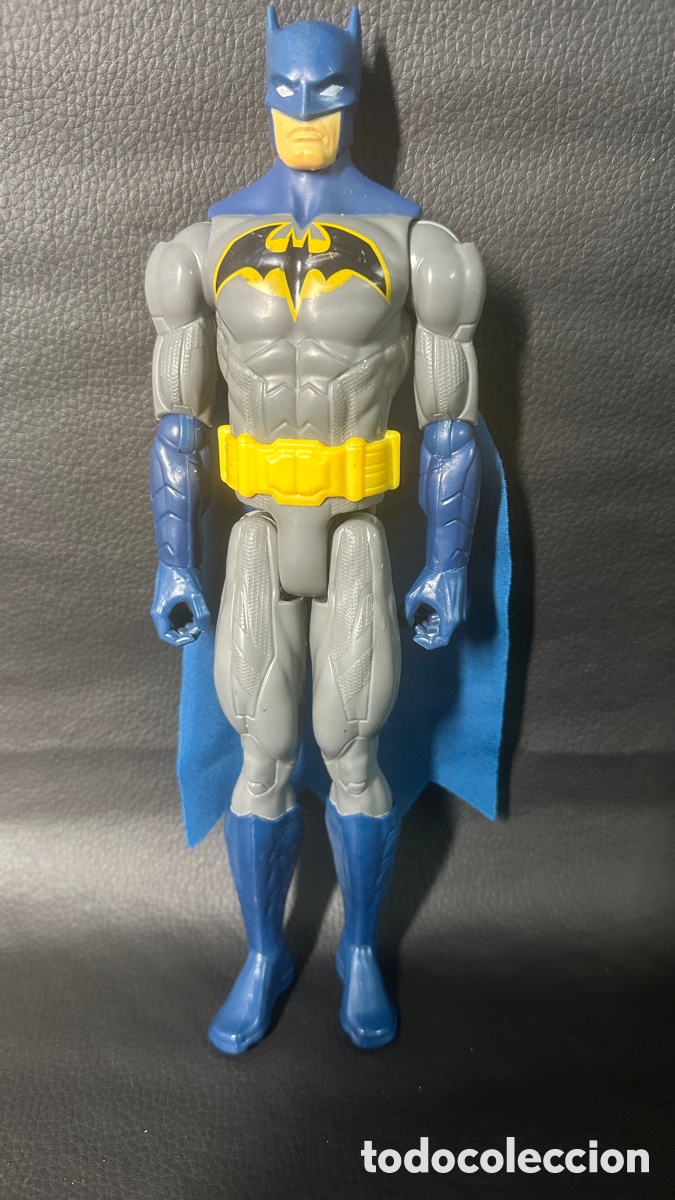 Figuras y mu&ntilde;ecos DC: BATMAN - 30 CENT&Iacute;METROS -