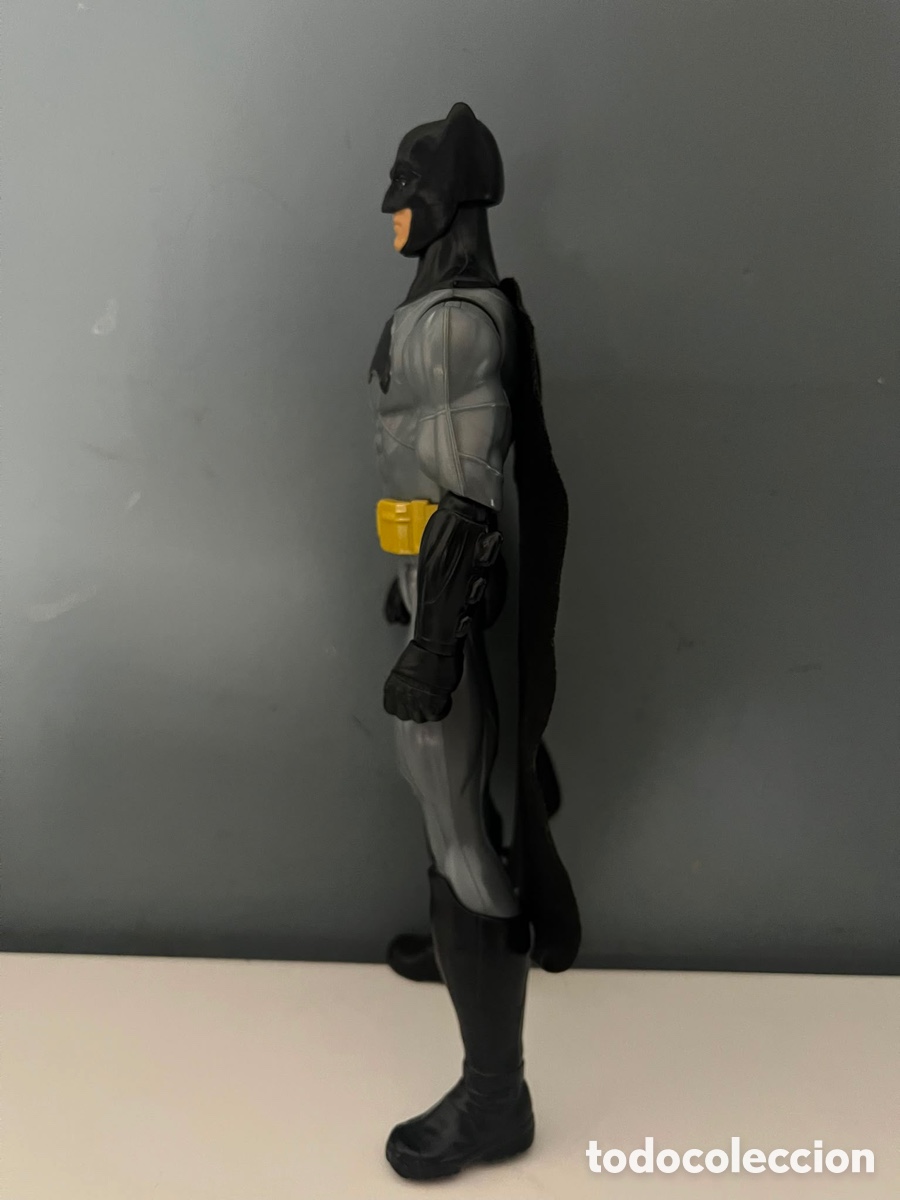 Figuras y mu&ntilde;ecos DC: Figura Batman True-Moves 30 cm - Foto 4