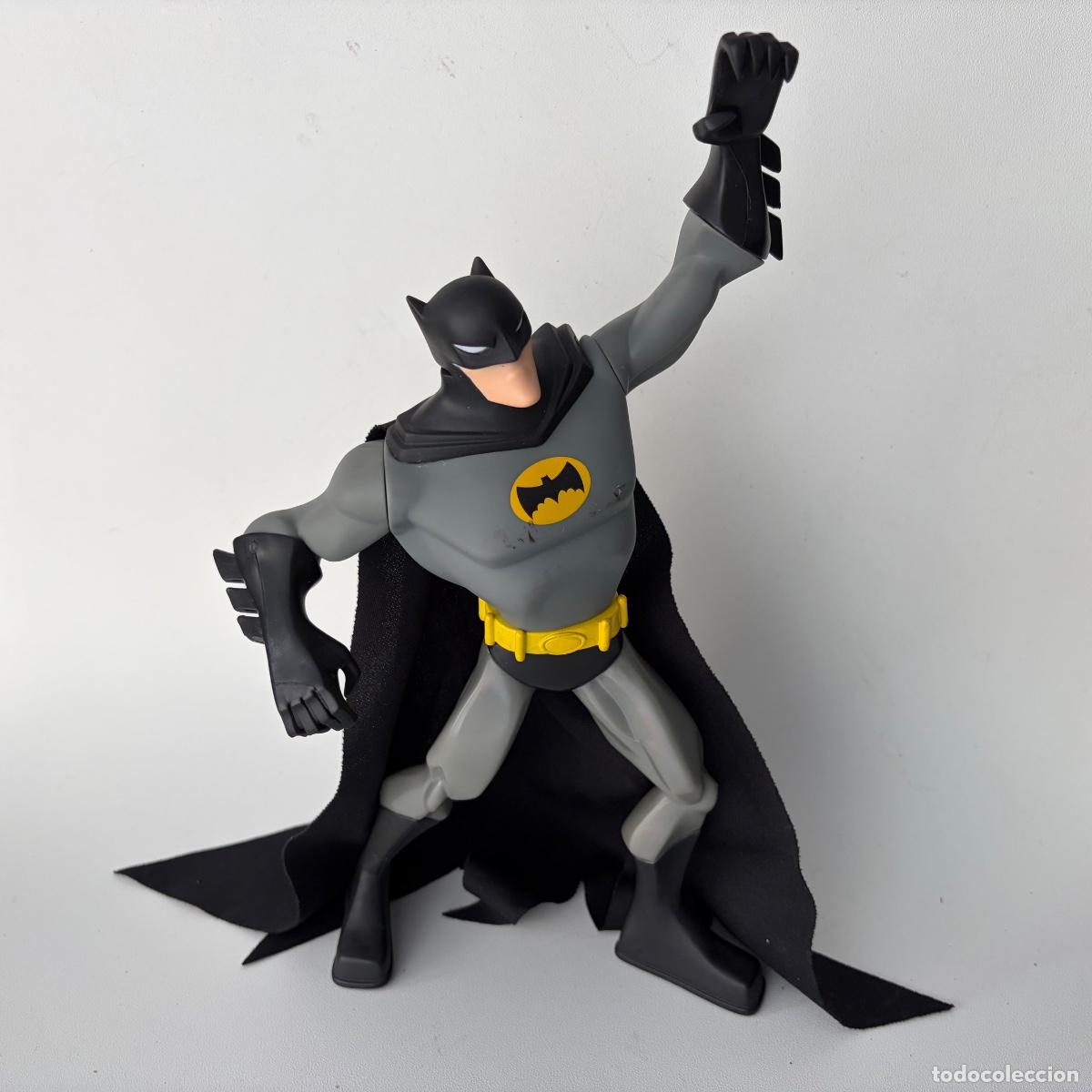 Figuras y mu&ntilde;ecos DC: figura Batman The Batman Mattel 2004 con Batarang - Foto 4