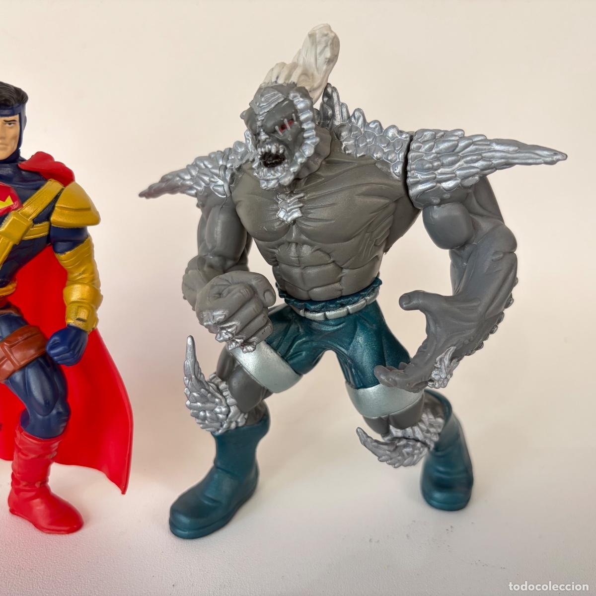 Figuras y mu&ntilde;ecos DC: figuras mu&ntilde;ecos Superman Doomsday Hunter Prey DC Kenner 1995 - Foto 5