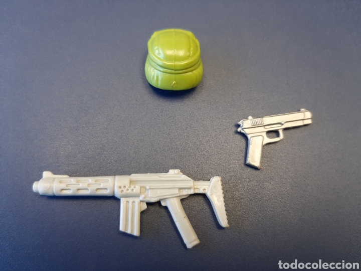 Figuras y mu&ntilde;ecos GI Joe: Accesorios Gi Joe casco y armas - Foto 2