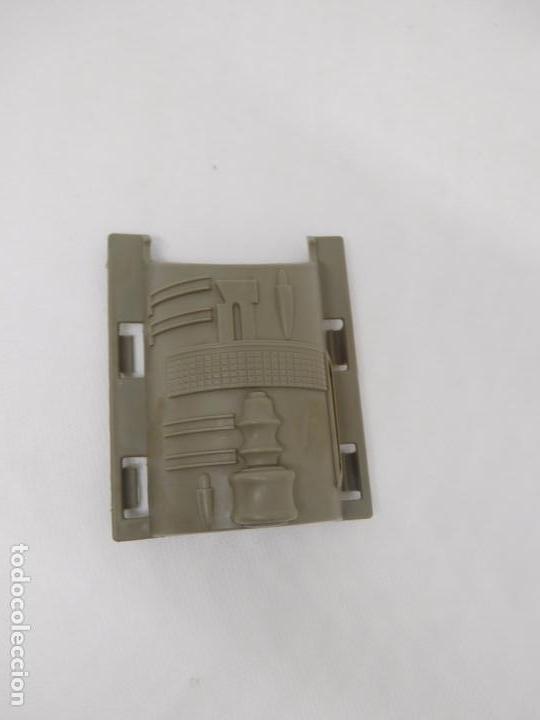 Figuras y mu&ntilde;ecos GI Joe: Pieza vehiculo Gi joe pertenece al Mobile Command Center - Foto 1