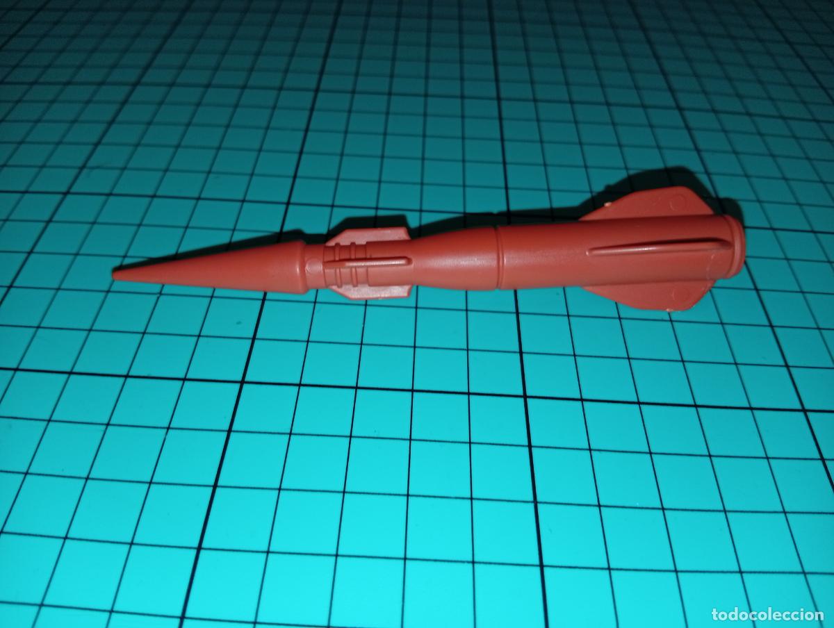 Figuras y mu&ntilde;ecos GI Joe: Accesorio veh&iacute;culo Gi Joe Rolling Thunder Misil cohete arma - Foto 3