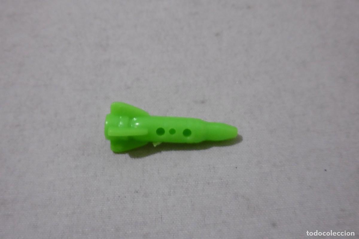 Gi Joe Figures and Dolls : MISIL VERDE GI JOE???