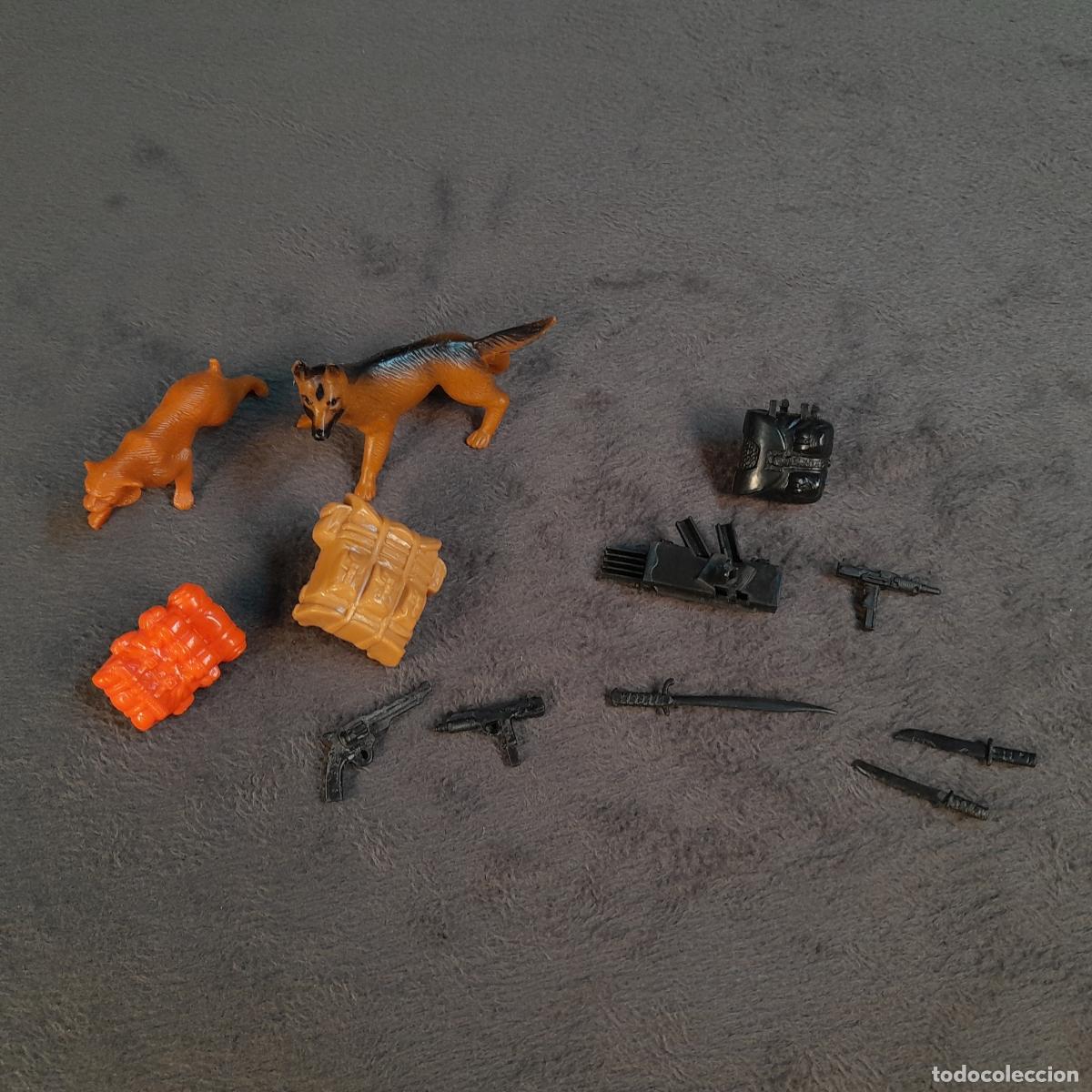 Figuren von GI Joe: LOTE DE ACCESORIOS Y ARMAS G.I. JOE. HASBRO. 1980