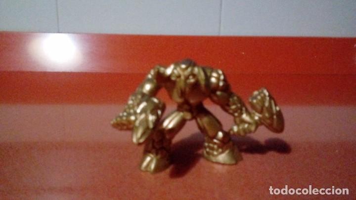 Figuras y mu&ntilde;ecos Gormiti: GORMITI DORADO