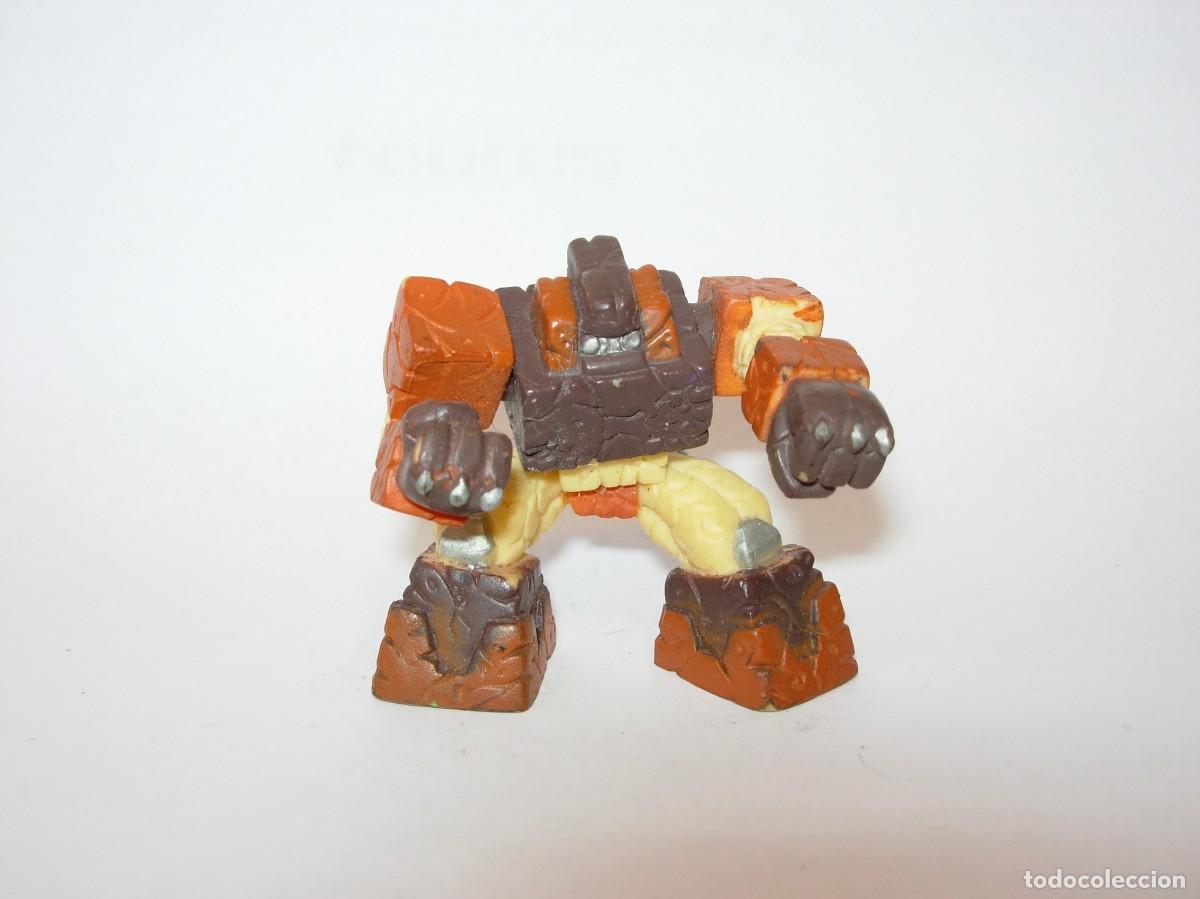 Figuras y mu&ntilde;ecos Gormiti: Gormiti Gormitis figura con conector base - Foto 1