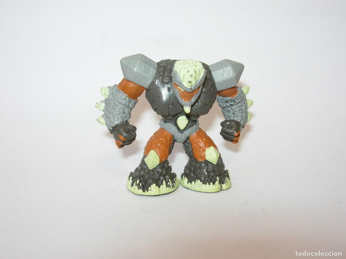 Figuras y mu&ntilde;ecos Gormiti: Gormiti Gormitis figura con conector base - Foto 1