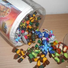 Figuras y Muñecos Gormiti: GORMITI LOTE DE 25 FIGURAS DISTINTAS EN BOTE GIOCHI PREZIOSI ( NUEVOS )