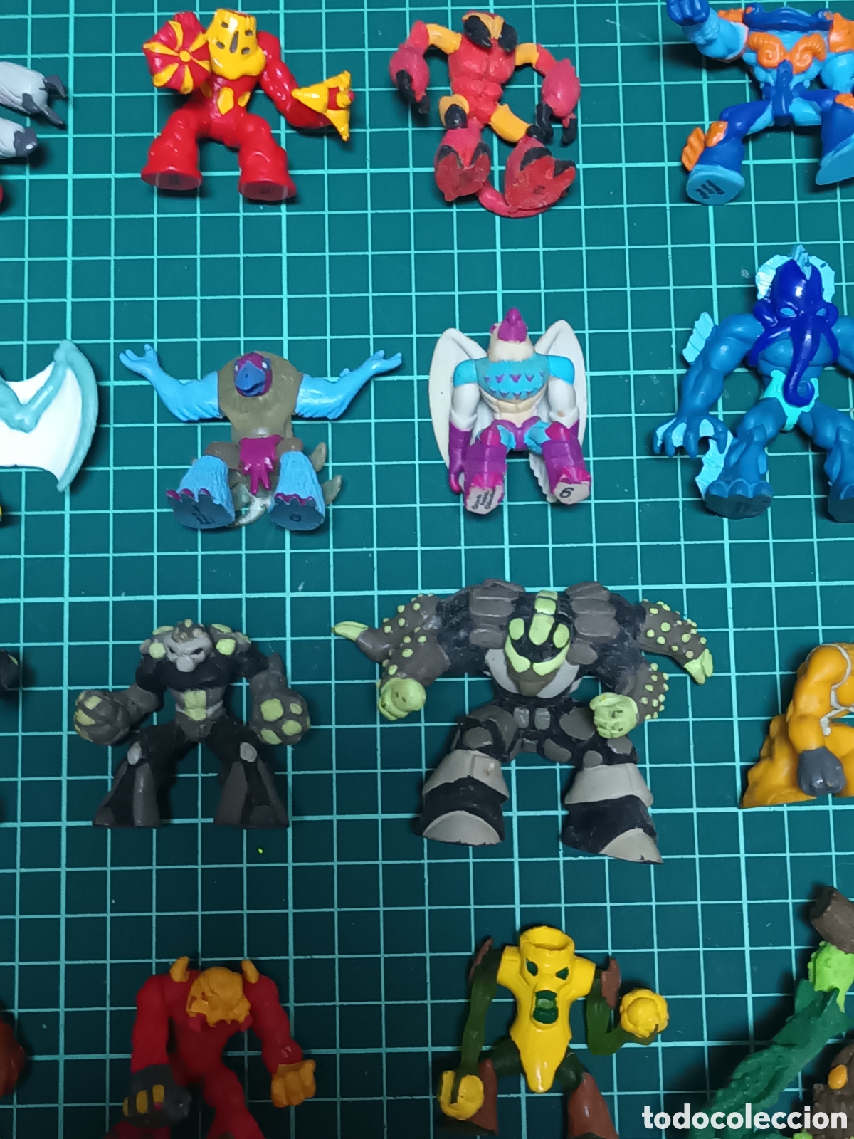 Figuras y mu&ntilde;ecos Gormiti: Lote 26 Gormiti colecci&oacute;n - Foto 6
