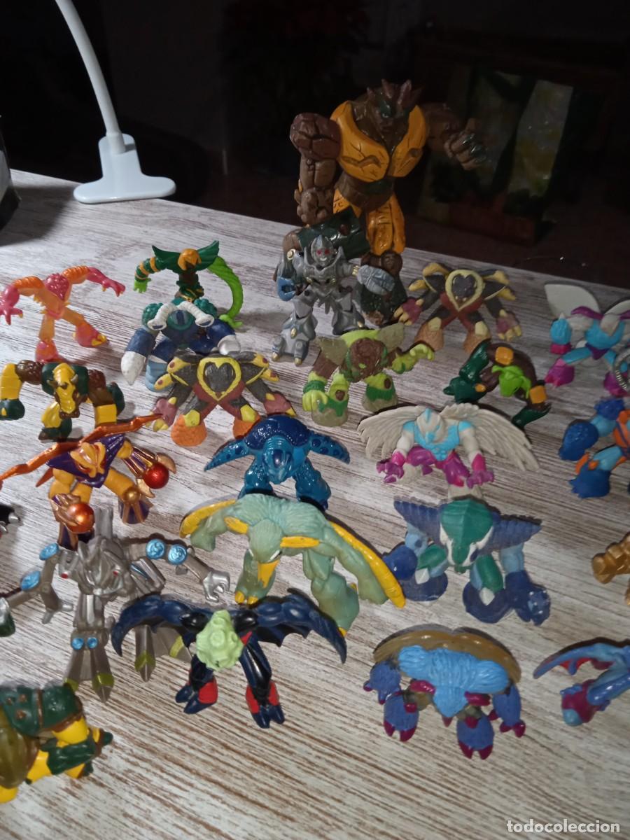 Figuras y mu&ntilde;ecos Gormiti: Lote 30 gormiti gormitis varios tipos - Foto 3
