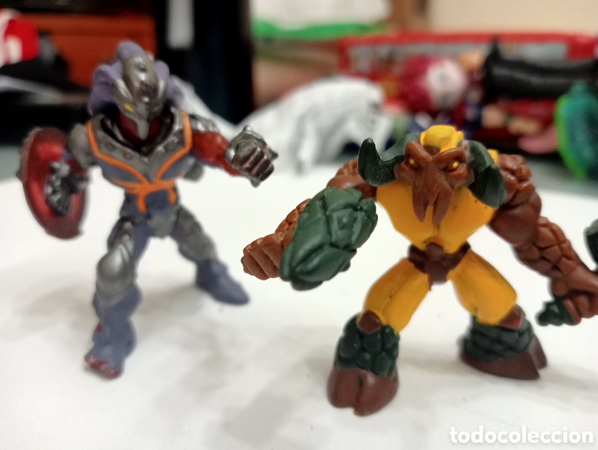 Gormiti Figures and Dolls : Dos Figuras Gormiti colecci&oacute;n y juego