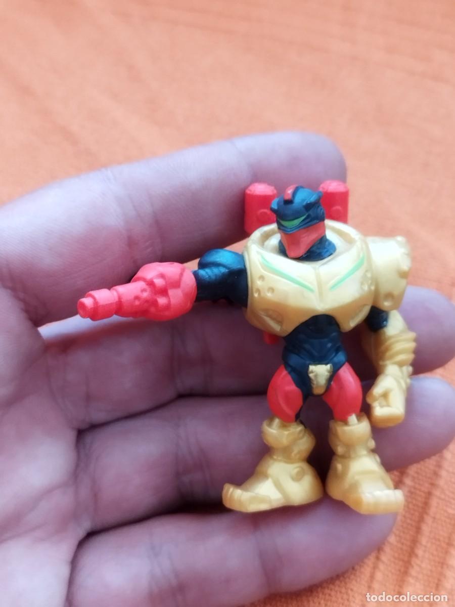 Figuras y mu&ntilde;ecos Gormiti: Nukleor de la colecci&oacute;n Gormiti Meka Evolution (Wave 4). Solo figura.