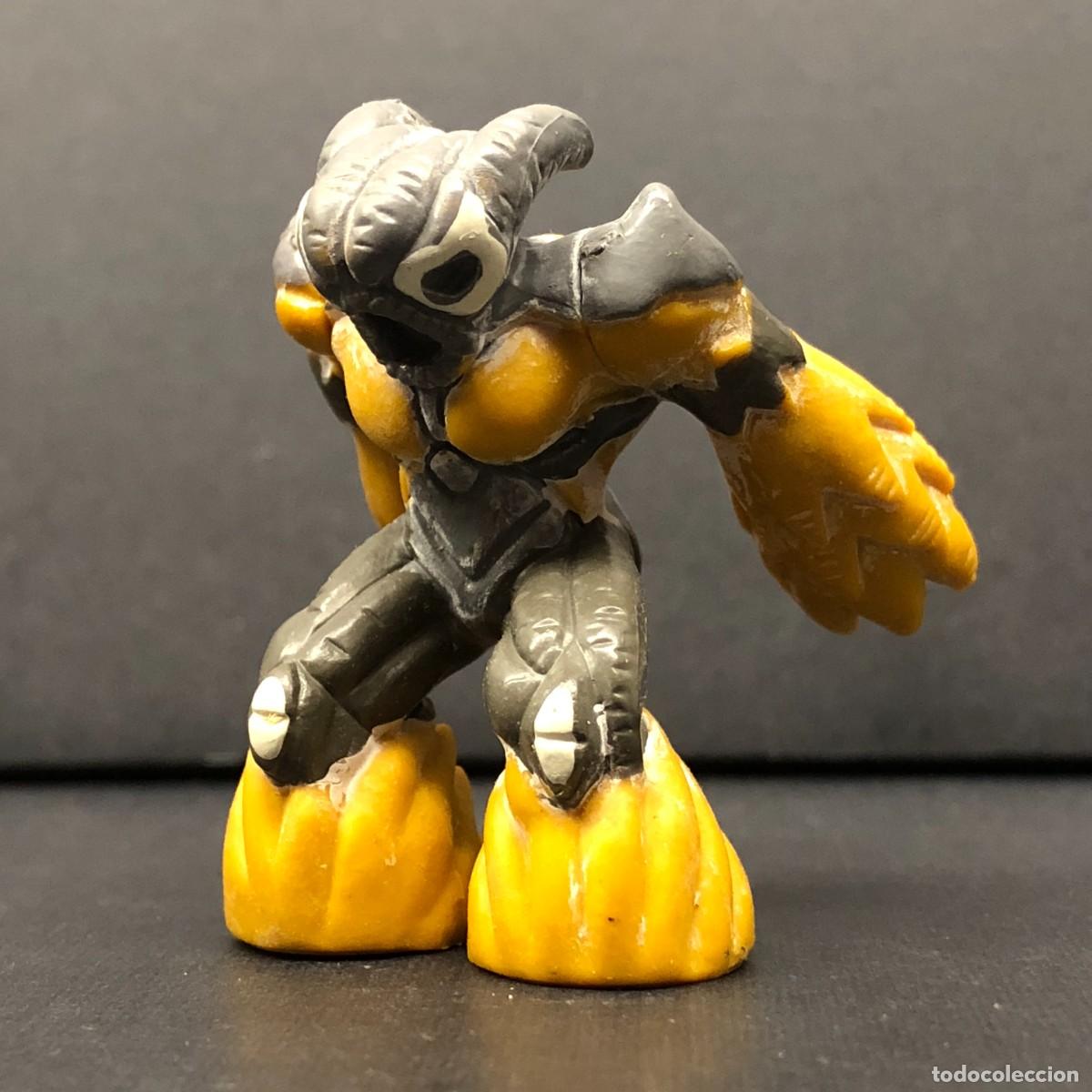 Figuras y mu&ntilde;ecos Gormiti: FIGURA DE PVC - ARENIS EL TORMENTOSO - GORMITI - GIOCHI PREZIOSI - 4,5 X 4 CM / 133