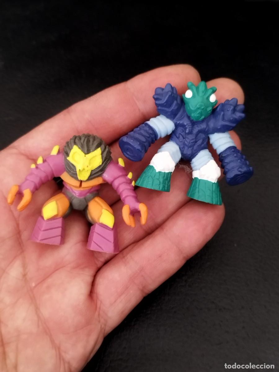 Figuras y mu&ntilde;ecos Gormiti: Dos figuras de acci&oacute;n de Gormiti.