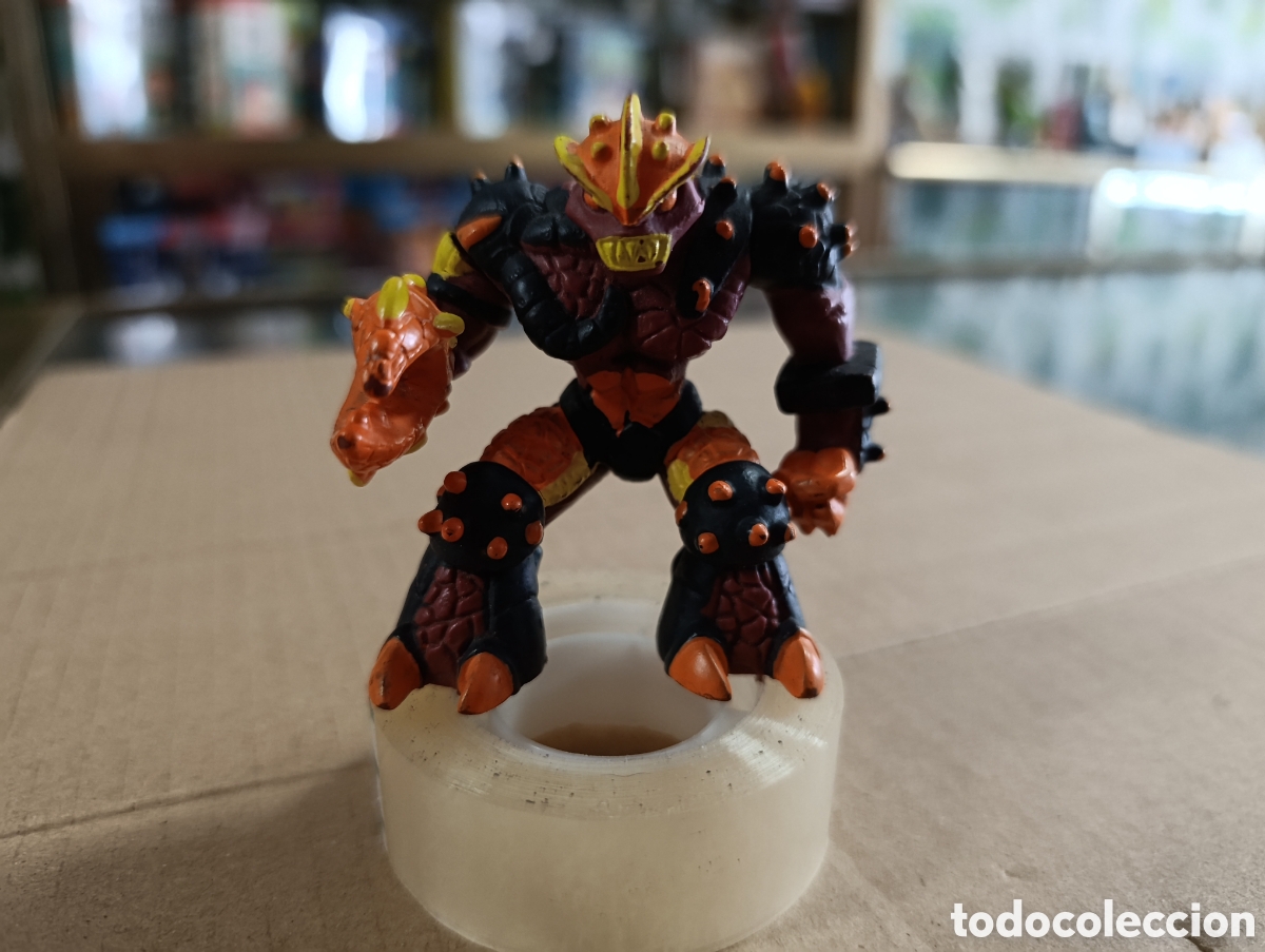 Figuras y mu&ntilde;ecos Gormiti: Lavion, el Se&ntilde;or del Volcan. Serie Elemental Fusion. Gormiti.