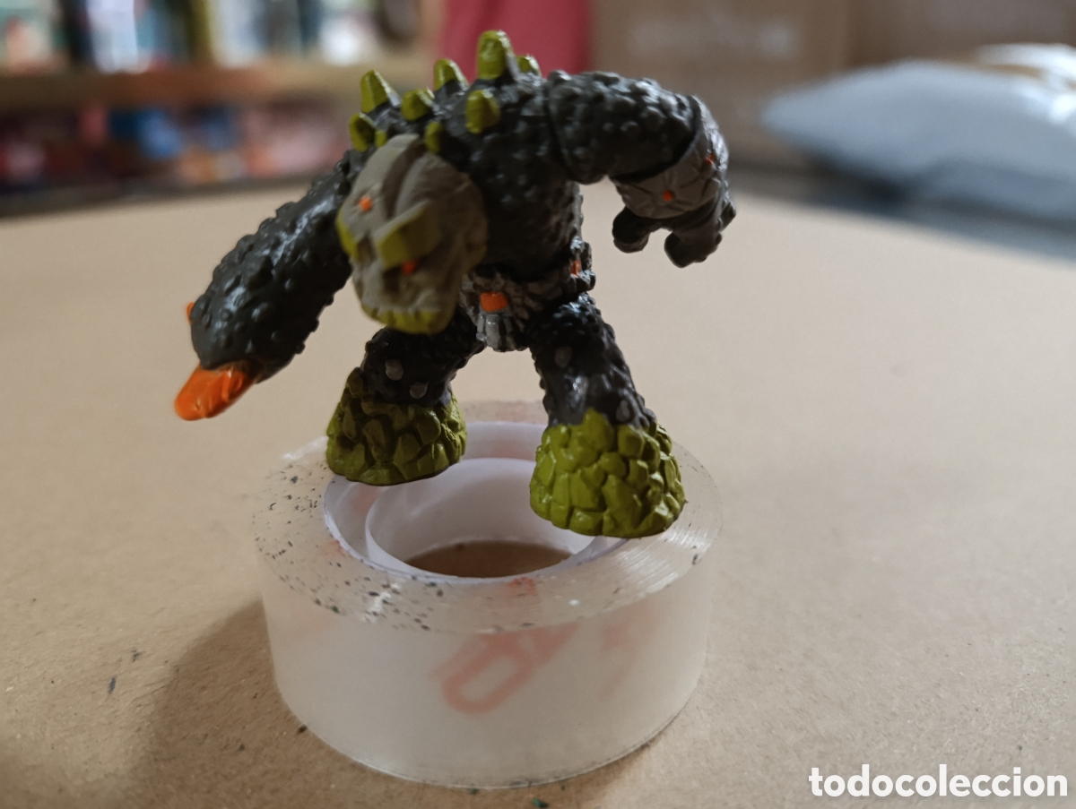 Figuras y mu&ntilde;ecos Gormiti: Alud de Rocas. Serie La Era del Eclipse Supremo. Gormiti. - Foto 1