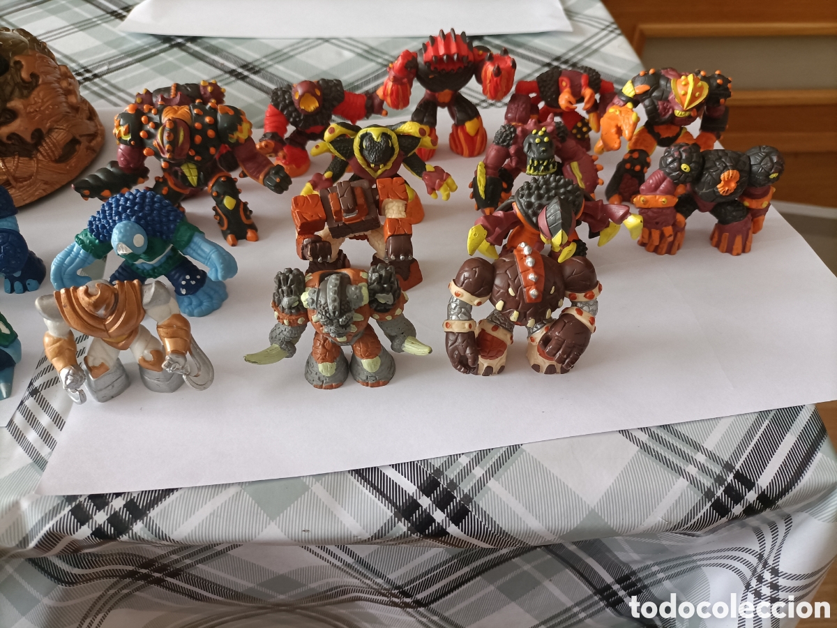 Figuras y mu&ntilde;ecos Gormiti: Gormitti con Altar del eclipse - Foto 3