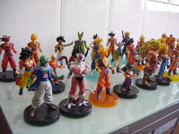 los muñecos de goku