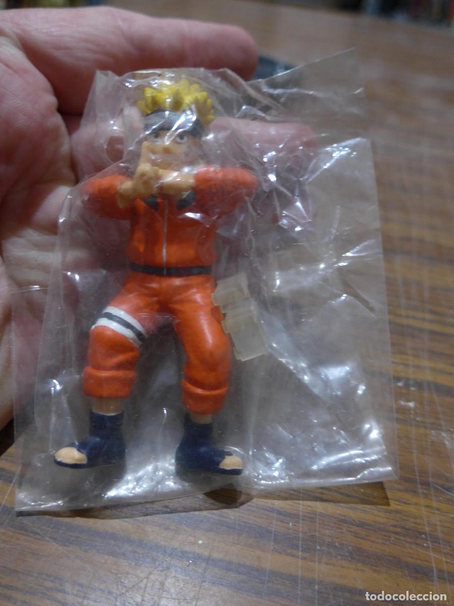 Figuras y mu&ntilde;ecos Manga: FIGURA NARUTO EN UNA BASE - Foto 1